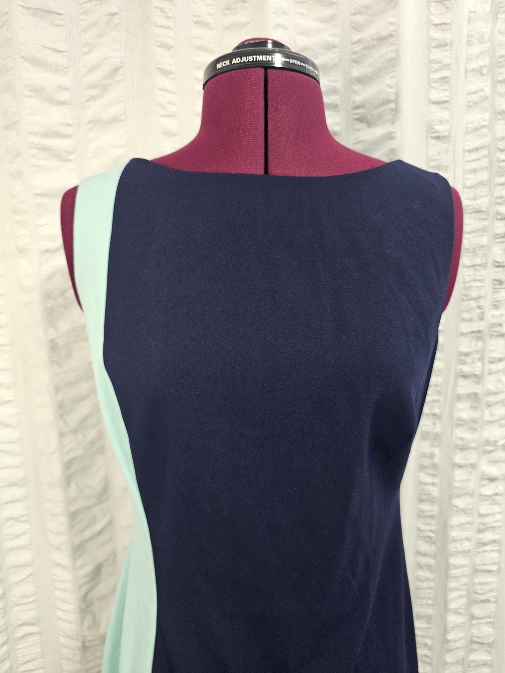 Lauren Ralph Lauren Sleeveless Color-block Sheath Shift Dress - Picture 4 of 16